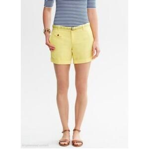 Banana Republic Women’s chartreuse city chino shorts, cuffed, Size 8
